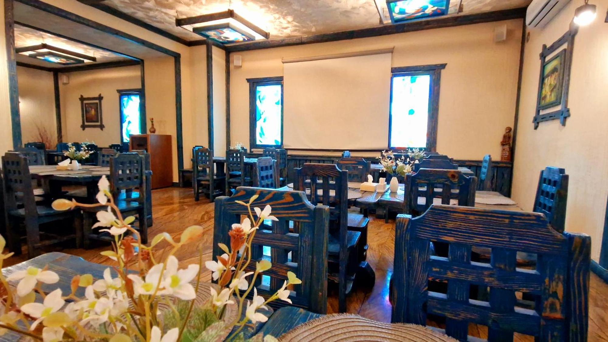 Ararat Hotel เยเรวาน ภายนอก รูปภาพ